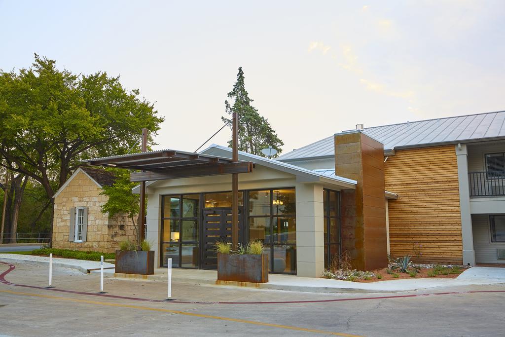 Fredericksburg Inn And Suites Exterior foto